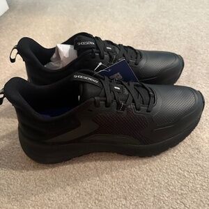 Women’s Black Crossing shoes
